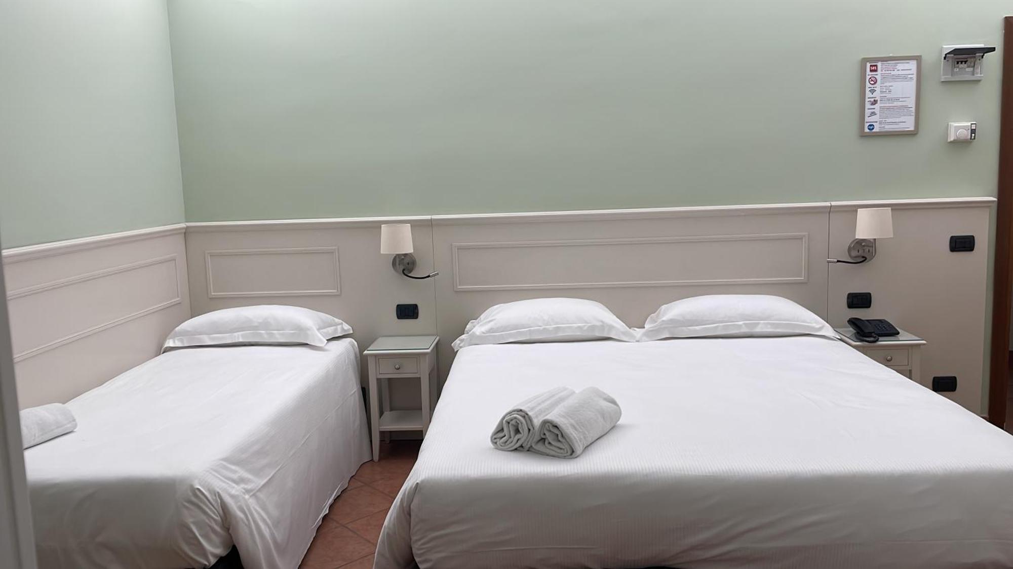 Hotel Aquila Castelfranco Emilia Exterior photo